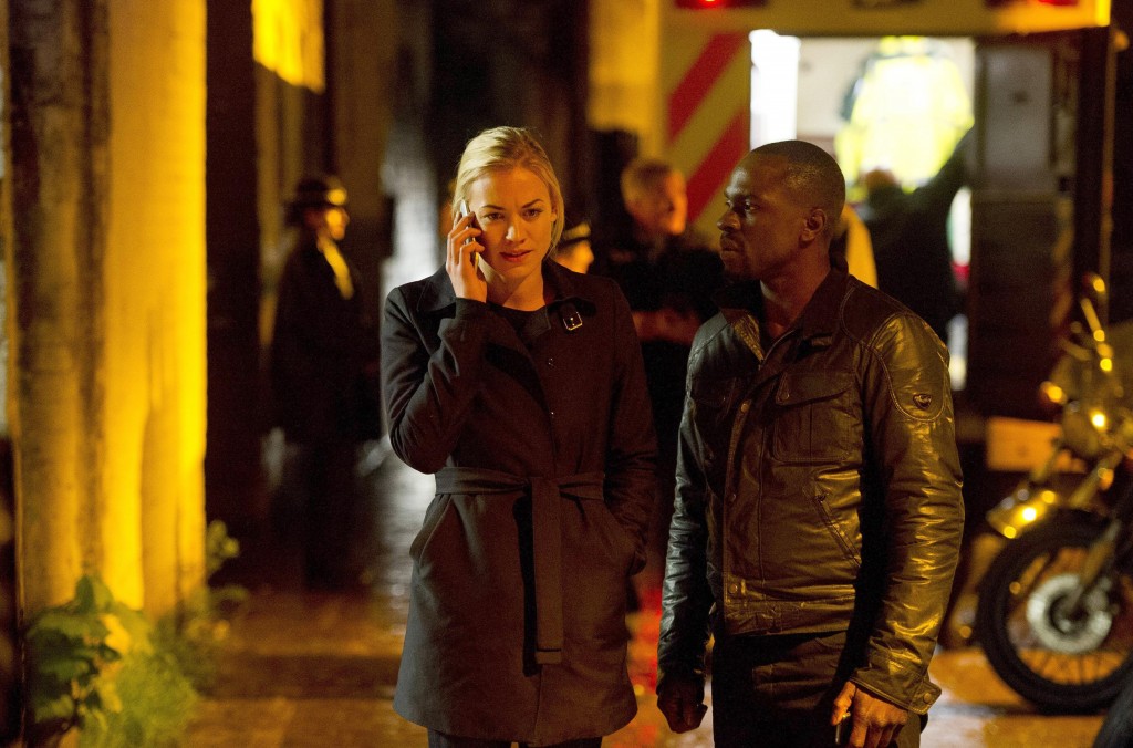Kate Morgan (Yvonne Strahovski) and Erik Ritter (Gbenga Akinnagbe) at crime scene in 24: Live Another Day Episode 9