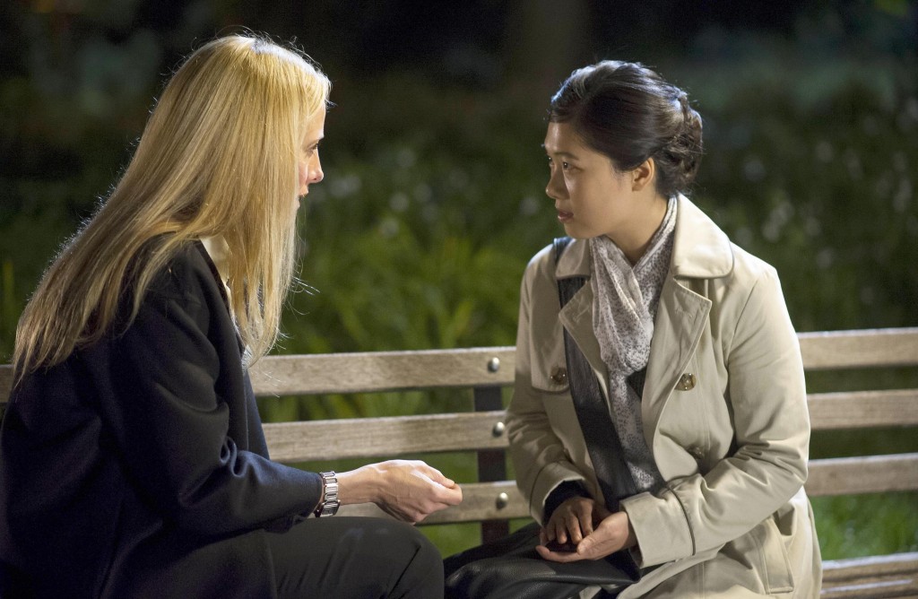 Audrey (Kim Raver) meets with Jiao Sim (Tuyen Do) in 24: Live Another Day Episode 11