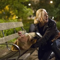 Kate Morgan (Yvonne Strahovski) calls for help after Audrey is shot in 24: Live Another Day Finale