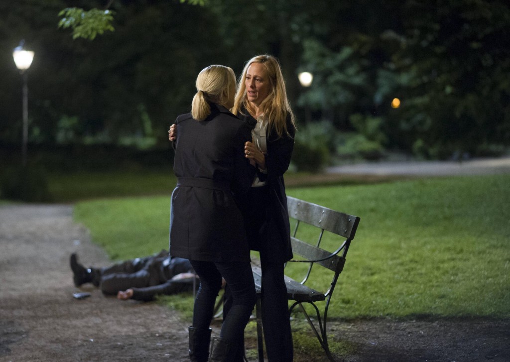 Kate Morgan (Yvonne Strahovski) tries to help Audrey (Kim Raver) in 24: Live Another Day Finale