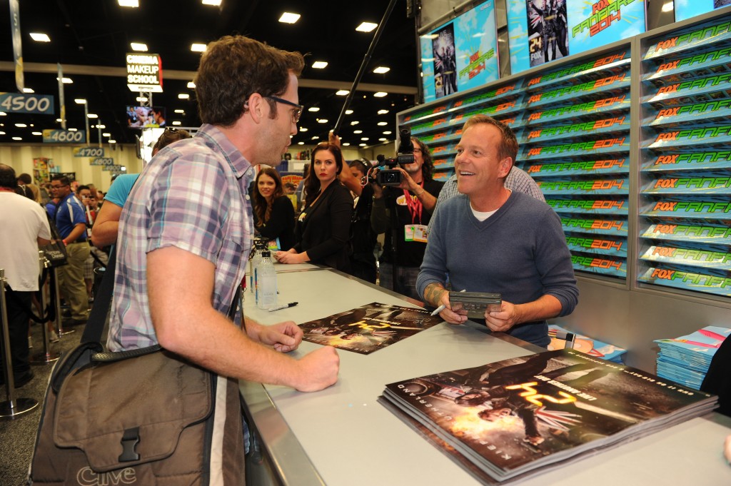 Kiefer Sutherland greeting a fan at San Diego Comic-Con 2014