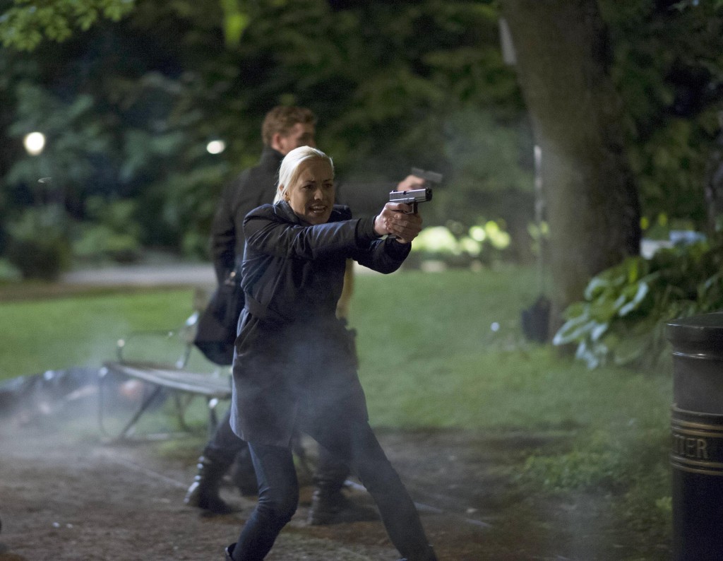 Kate Morgan (Yvonne Strahovski) protects Audrey in 24: Live Another Day Finale