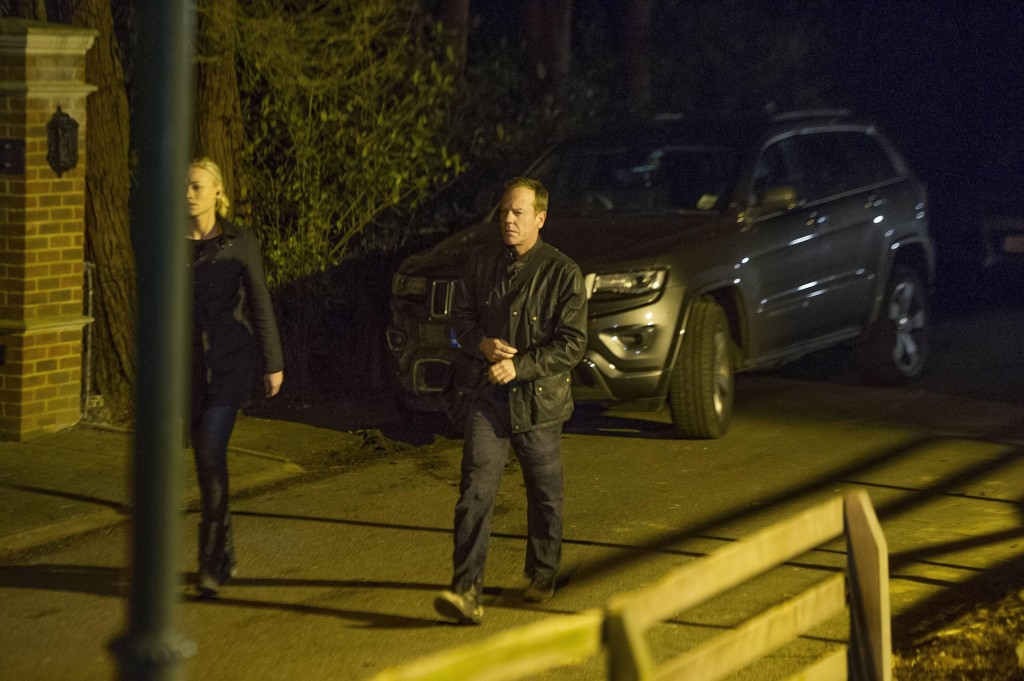 Jack Bauer (Kiefer Sutherland) leads Kate Morgan (Yvonne Strahovski) on a mission in 24: Live Another Day Episode 11