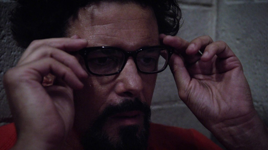 Tony puts on glasses in 24: Solitary