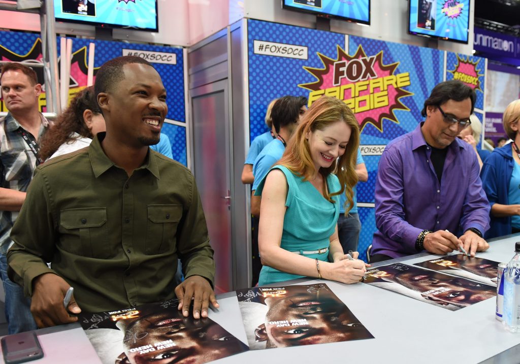 24: Legacy San Diego Comic-Con 2016 Fan Signing Corey Hawkins, Miranda Otto, Jimmy Smits smiling