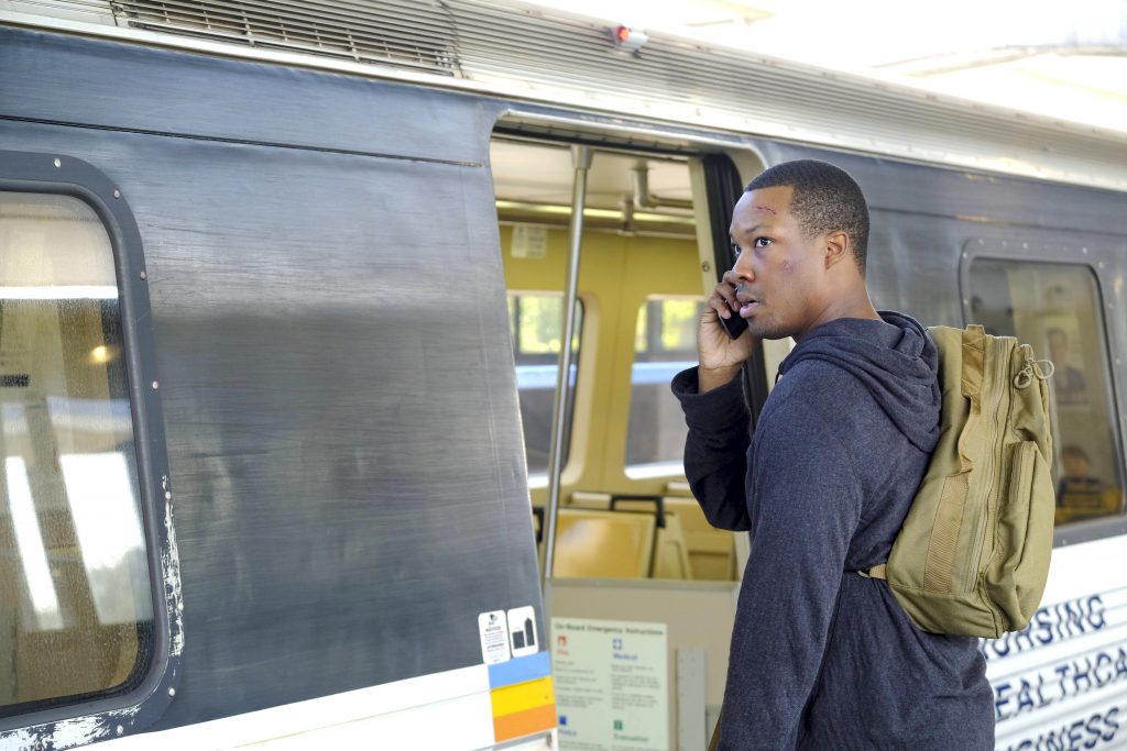 Eric Carter (Corey Hawkins) boards train in 24: Legacy Episode 3