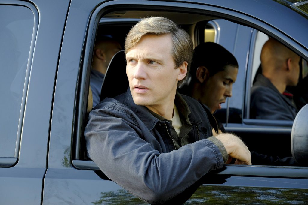 Teddy Sears as CTU Director Keith Mullins in 24: Legacy Episode 3