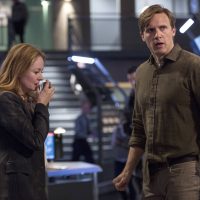 Rebecca Ingram and Keith Mullins at CTU, 24: Legacy Episode 10