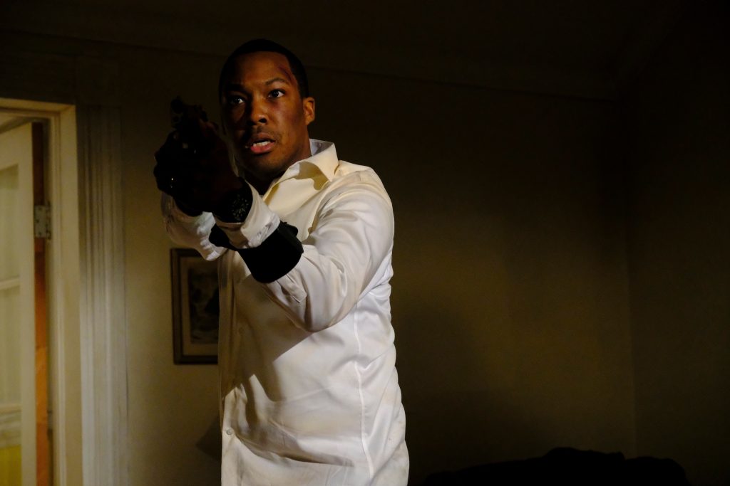 Corey Hawkins as Eric Carter with gun in 24: Legacy Episode 11